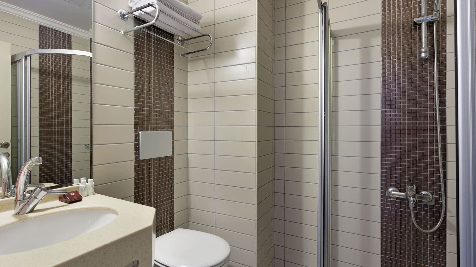 rooms-apart-room