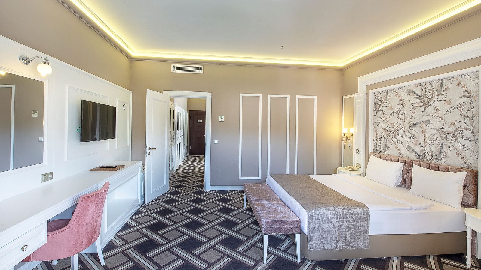 rooms-family-room