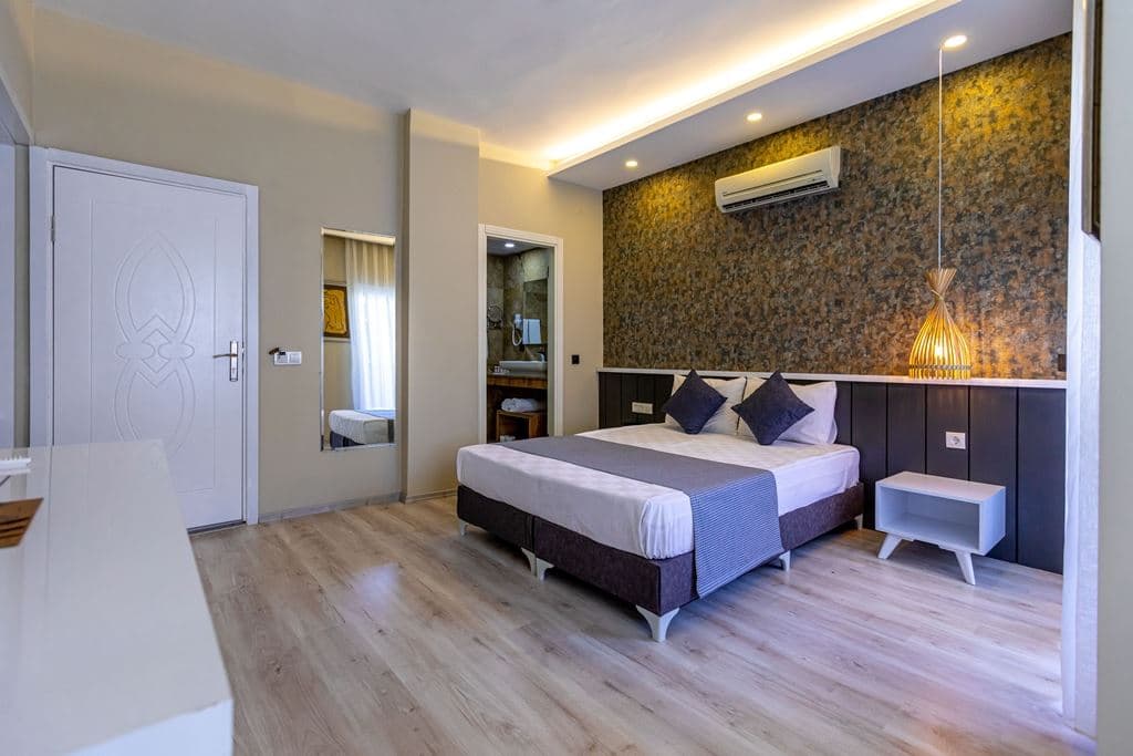 rooms-superior-trpl