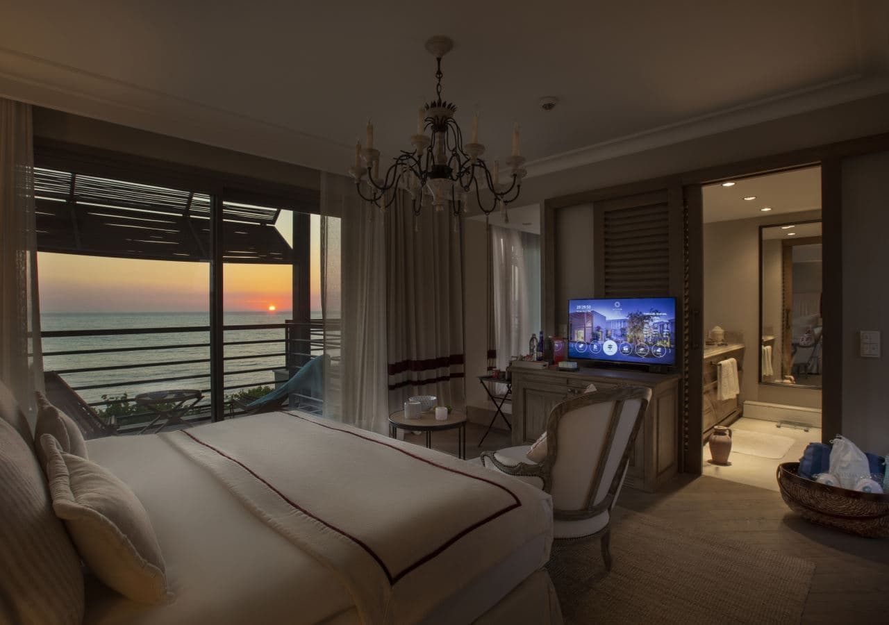 rooms-deluxe-sea-view-room
