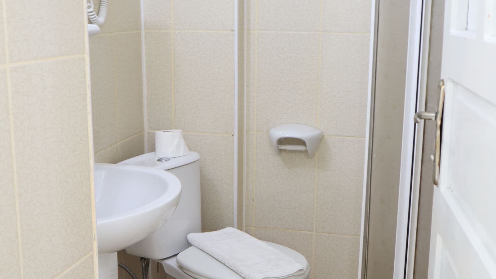 rooms-standard-room