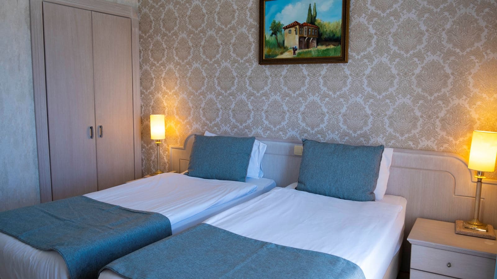 rooms-standard-room