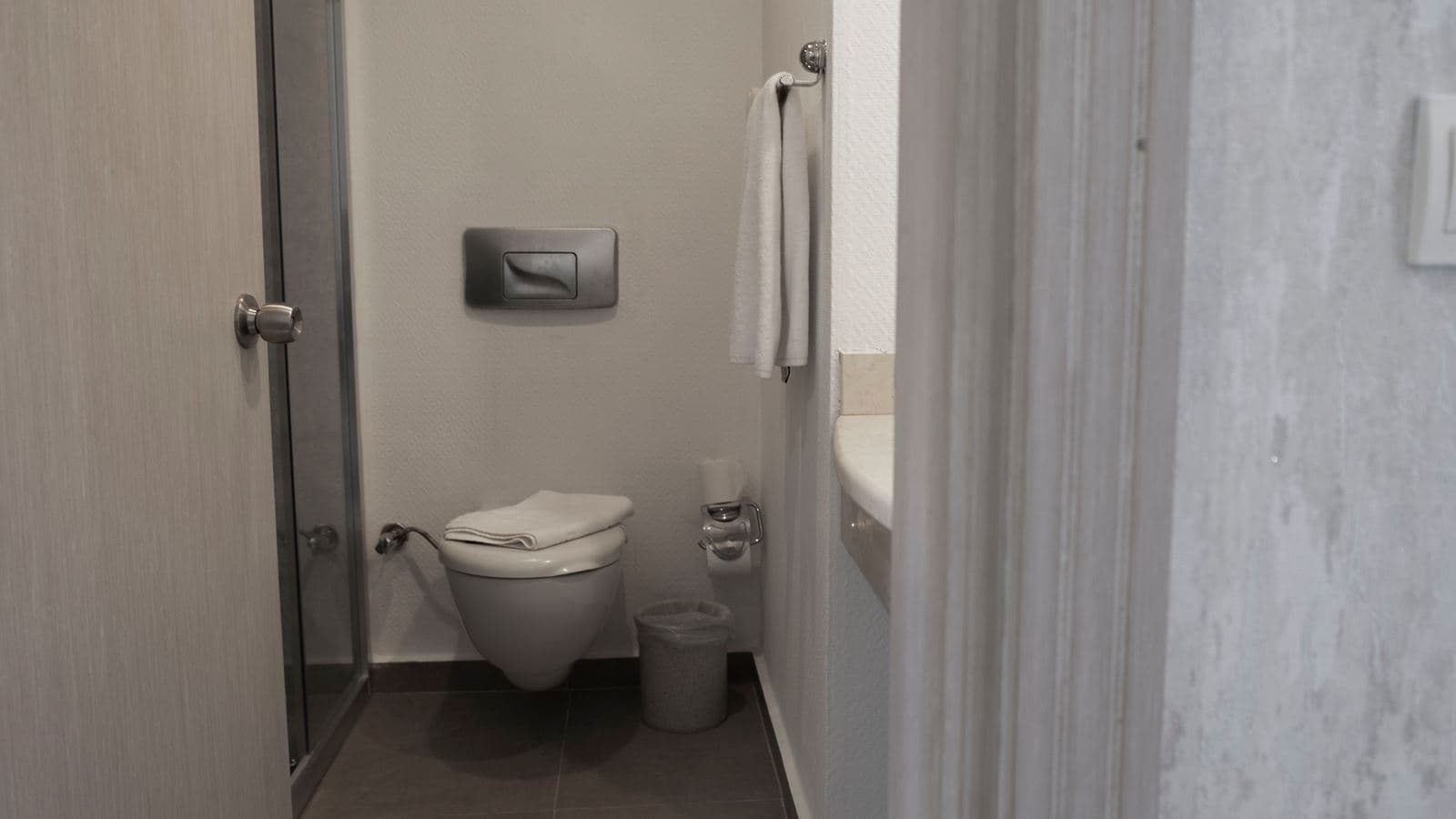 rooms-standard-room