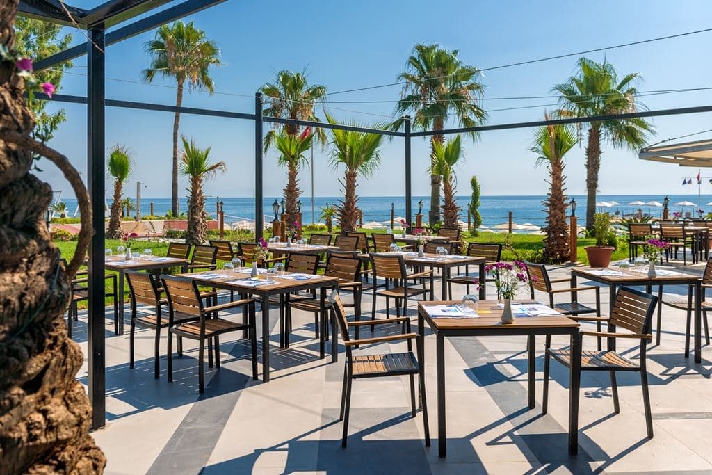 bars-sea-side-snack-bar
