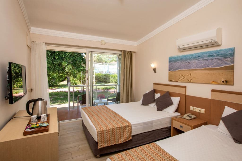 rooms-garden-room