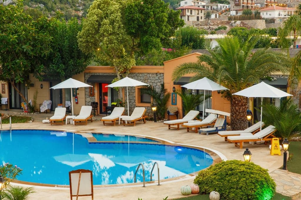 pools-outdoor-pool
