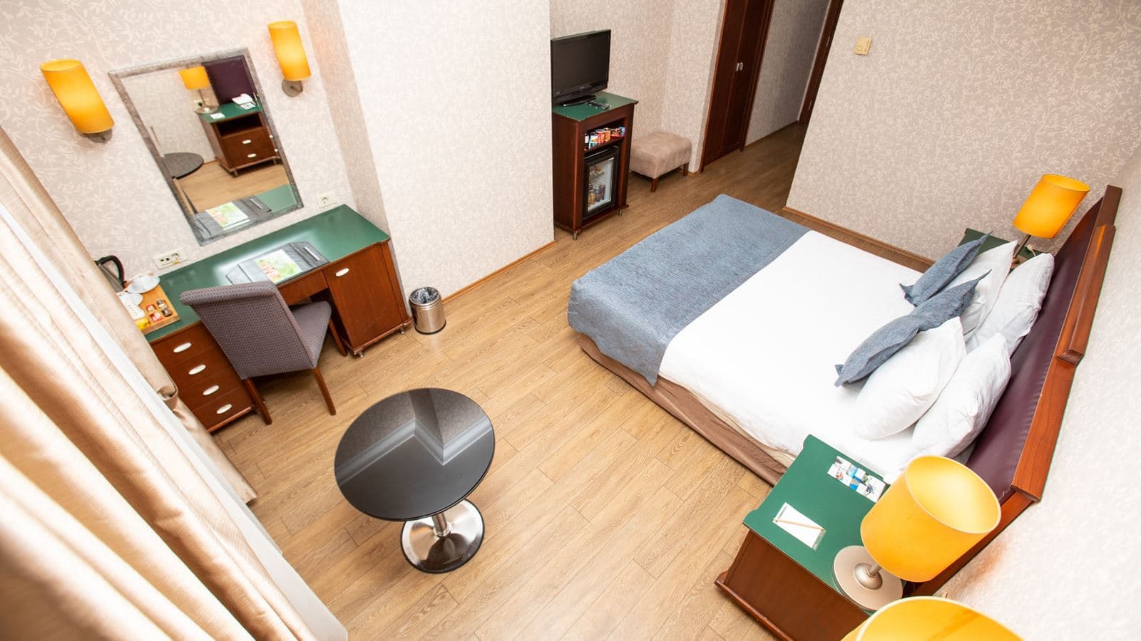 rooms-standard-room