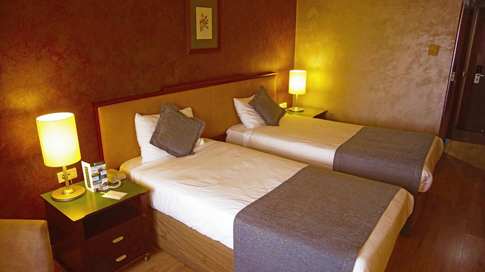 rooms-standard-room