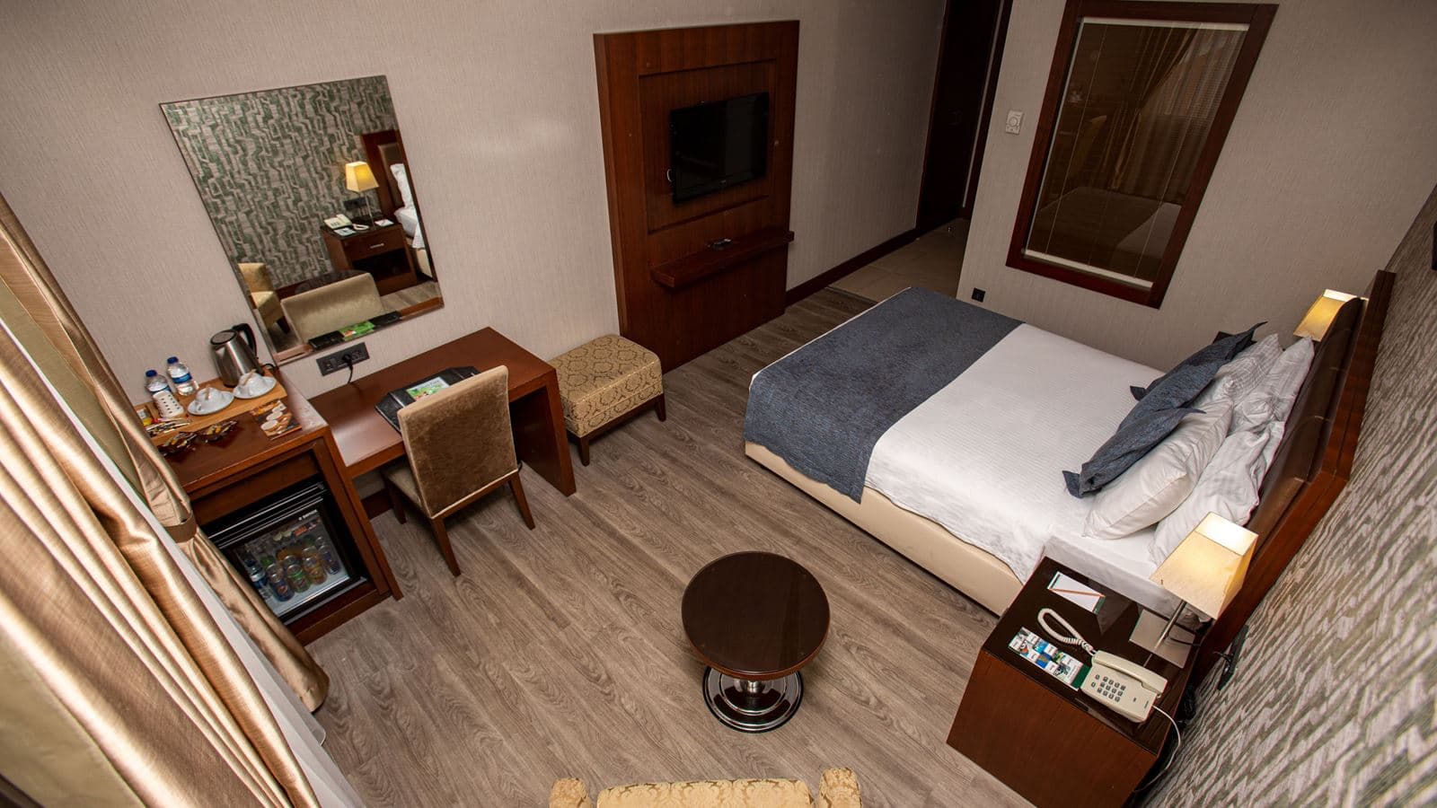 rooms-standard-room