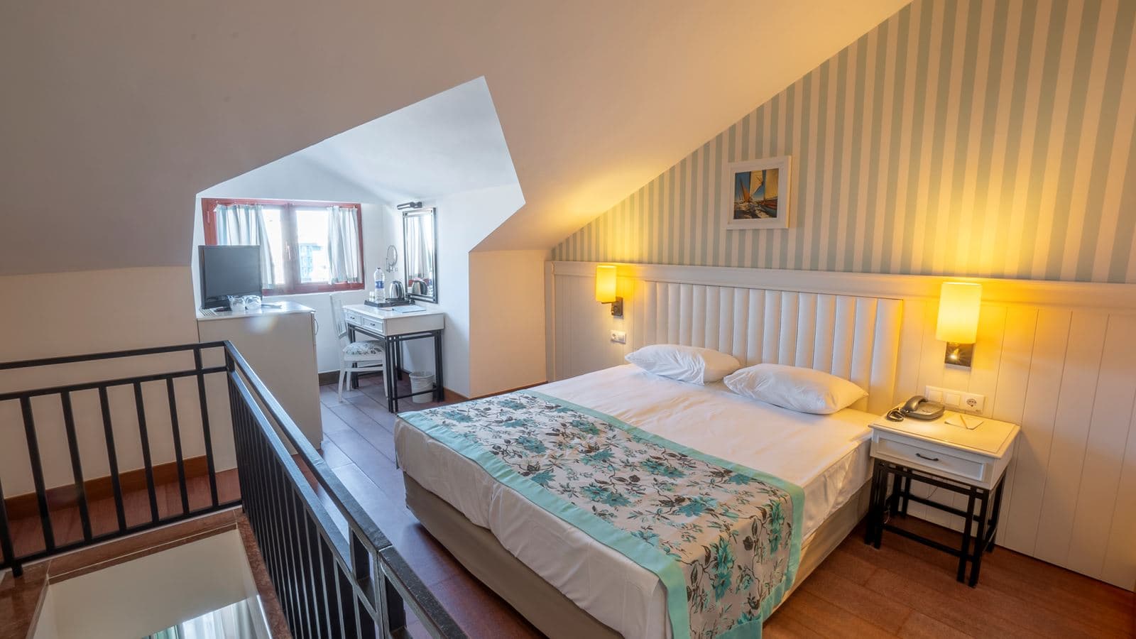 rooms-dublex-family-room