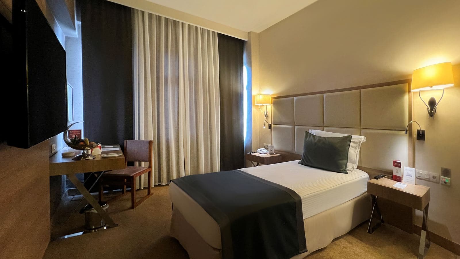 rooms-deluks-oda
