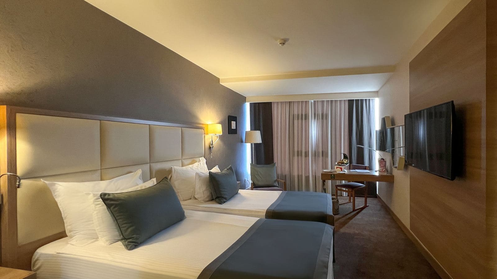 rooms-deluks-oda