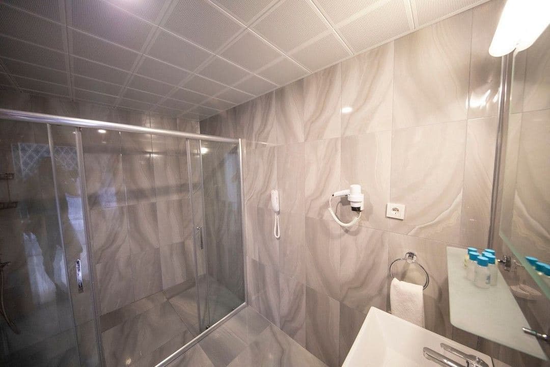 rooms-large-room