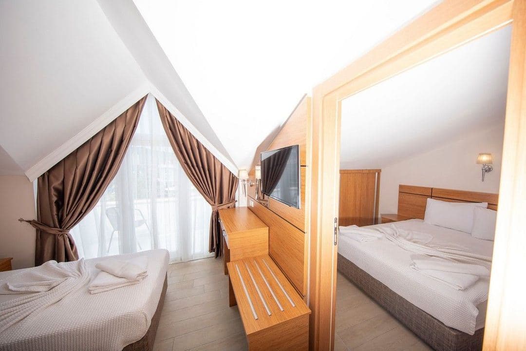 rooms-family-room