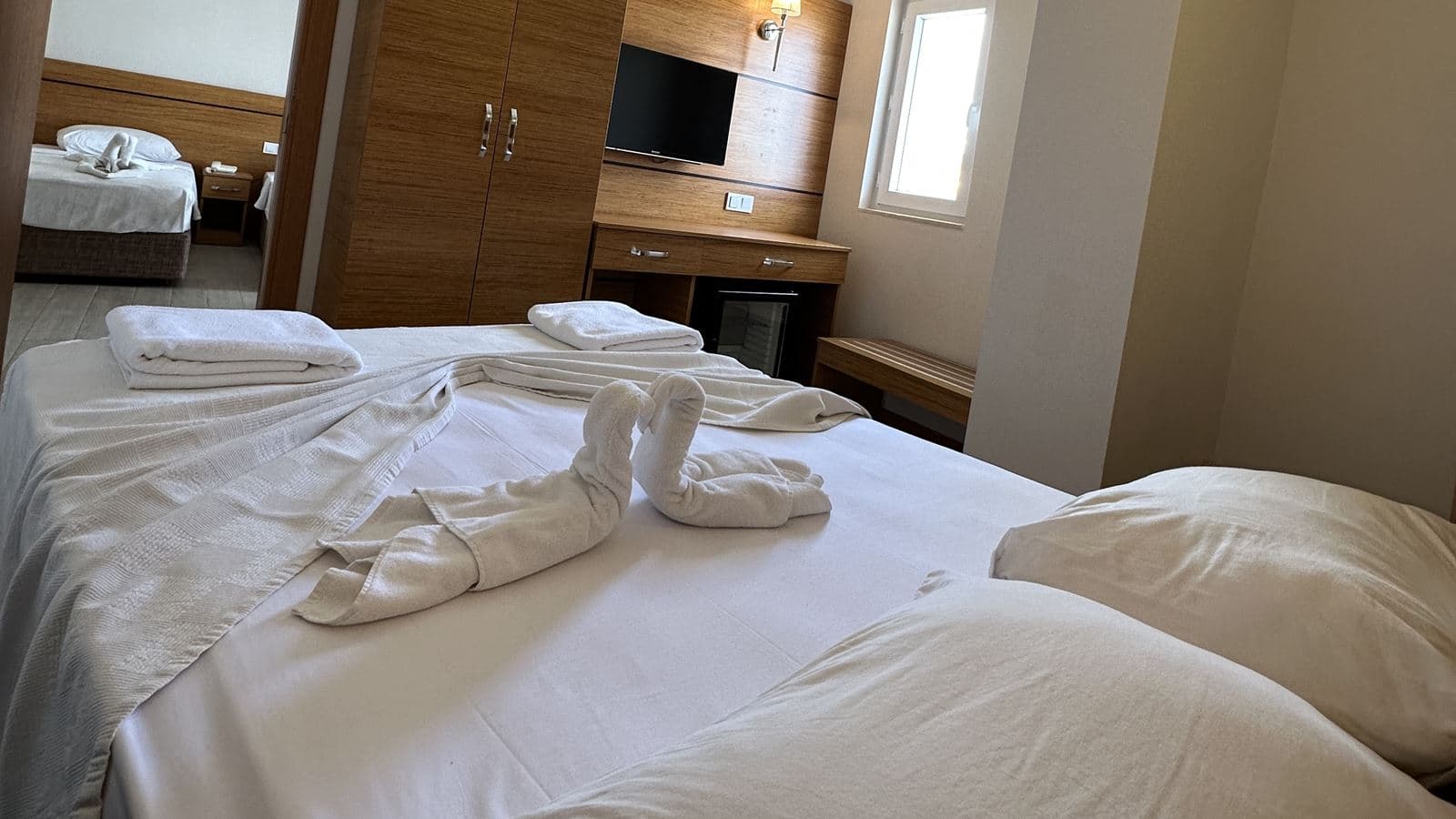 rooms-family-room