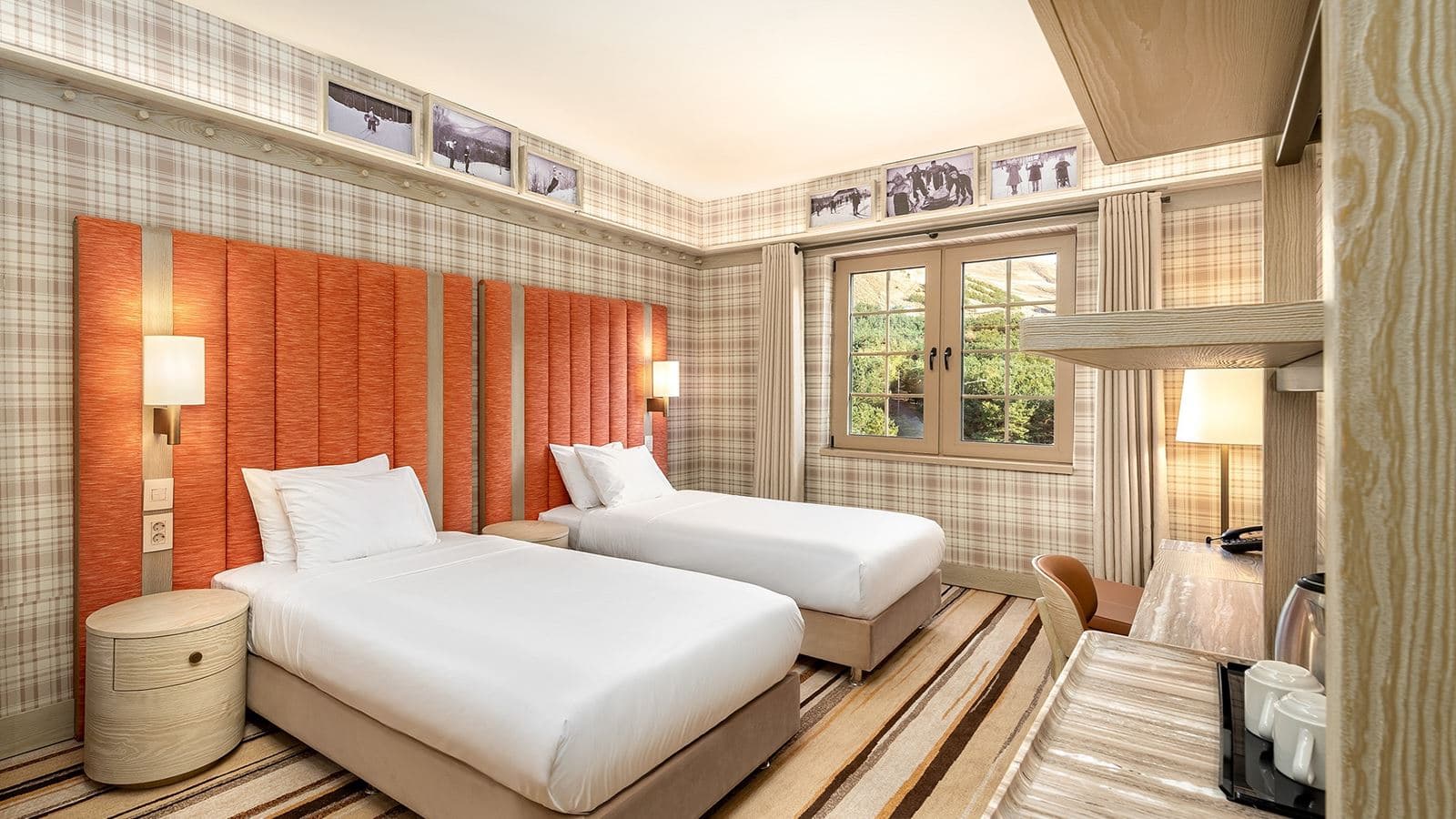 rooms-deluxe-room
