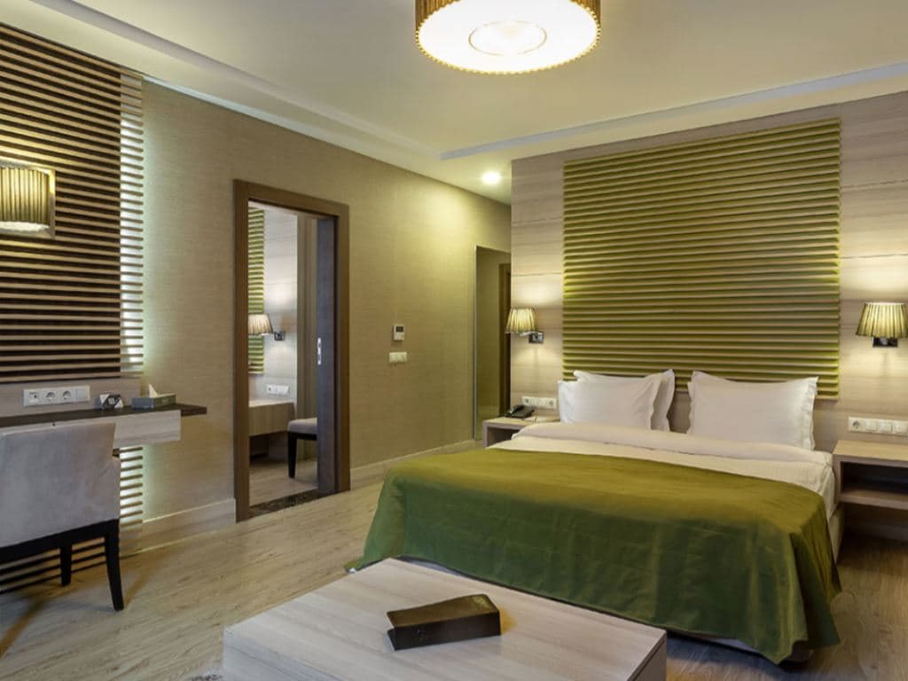 rooms-connection-room