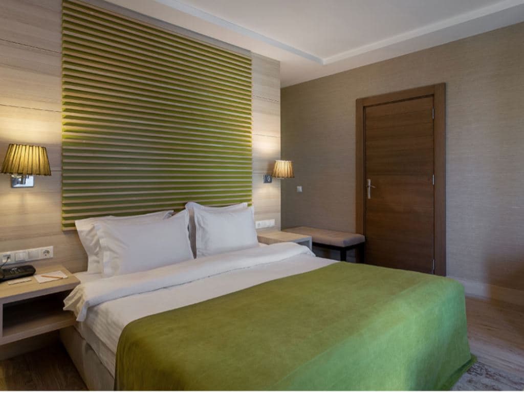 rooms-connection-room