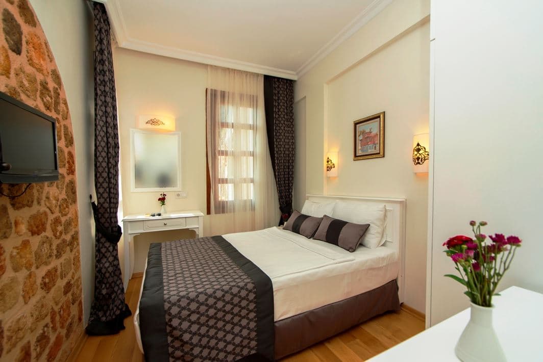 rooms-standard-room