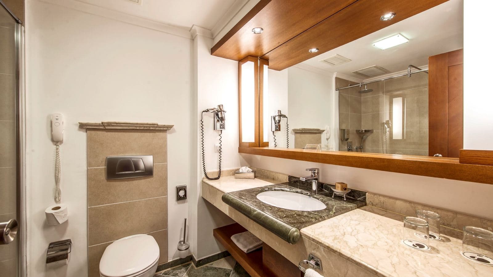 rooms-double-room-classic-main-building-sea-side--dbl3