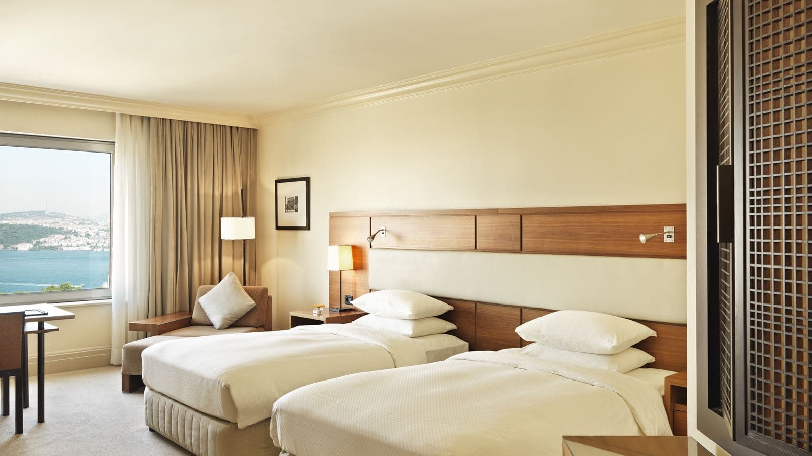 rooms-grand-club