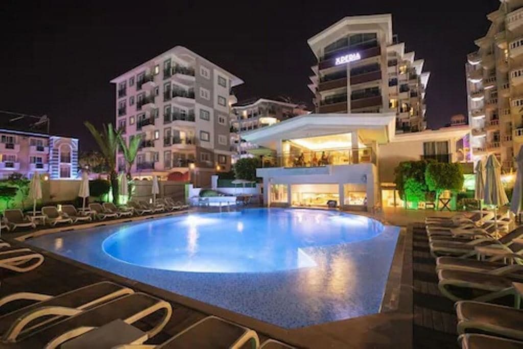 pools-outdoor-pool