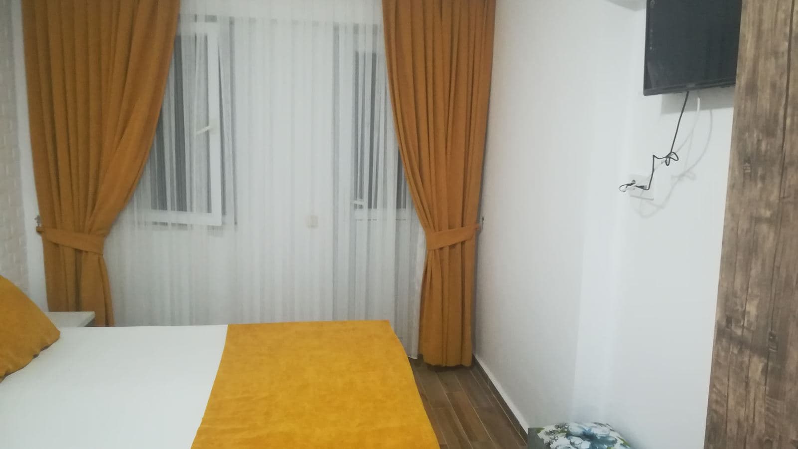 rooms-standart-room
