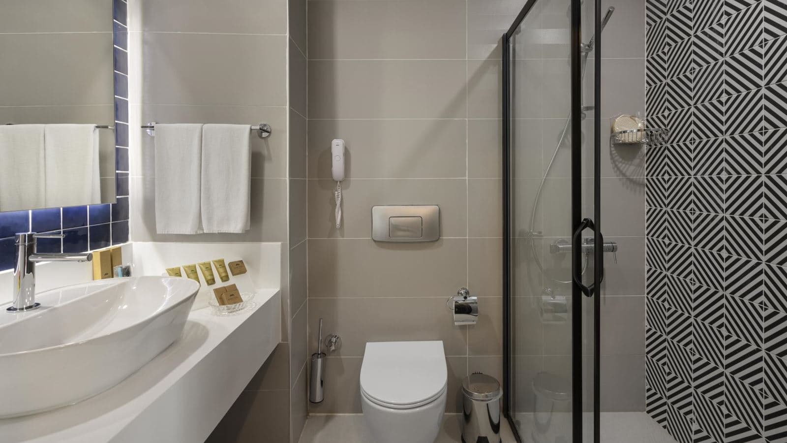 rooms-suite-room