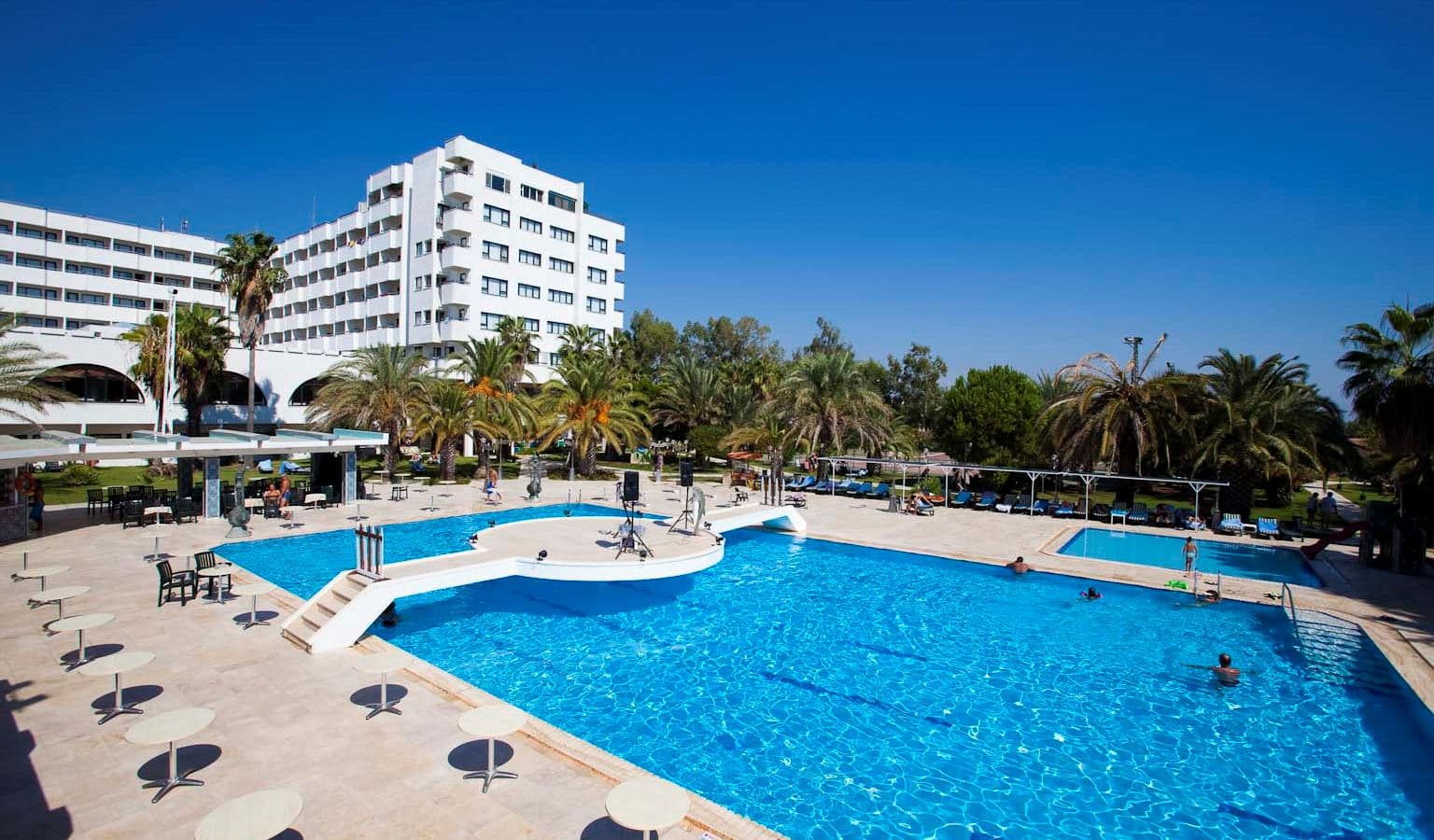 pools-outdoor-pool