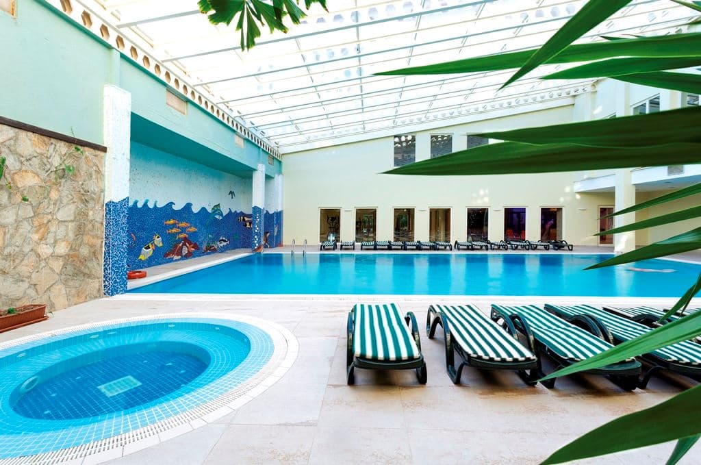 pools-indoor-pool