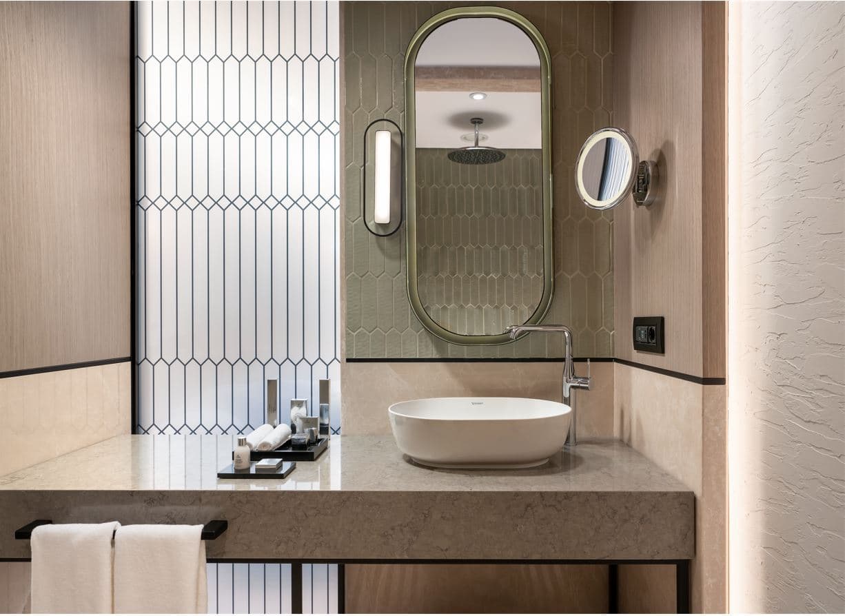 rooms-collection-superior-room