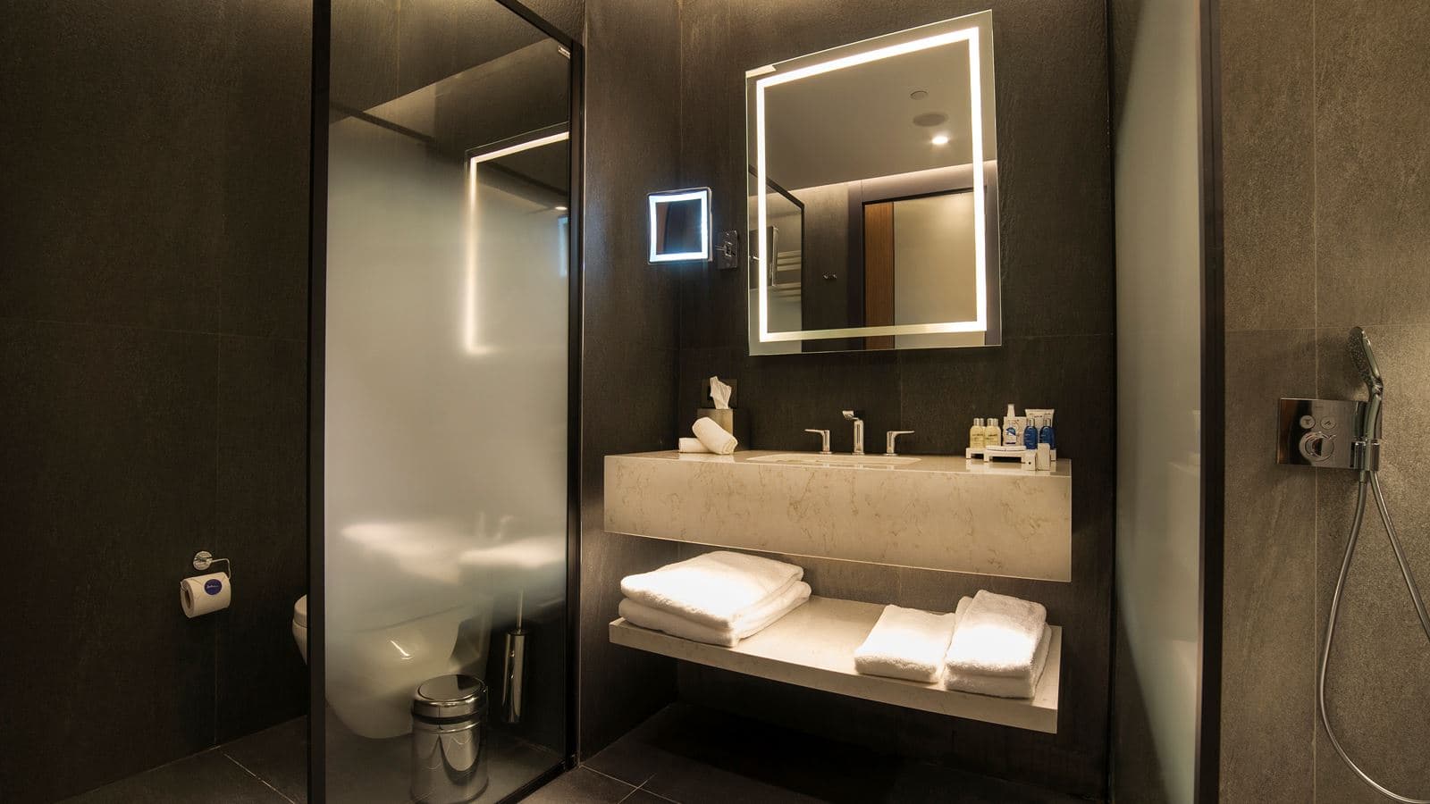 rooms-suite-mountain-view