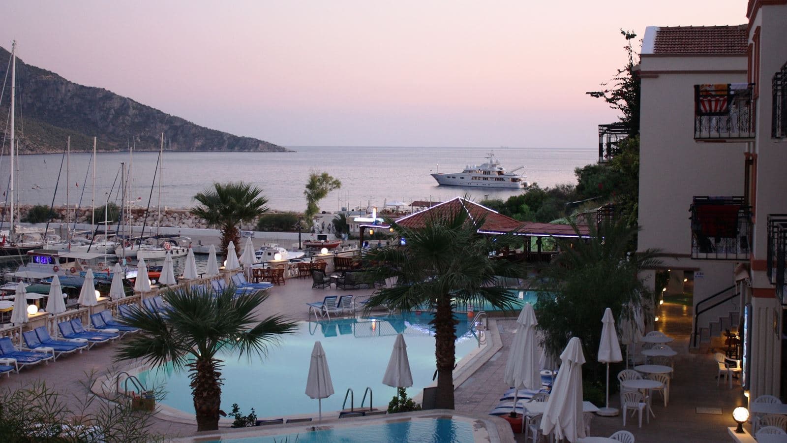 pools-outdoor-pool