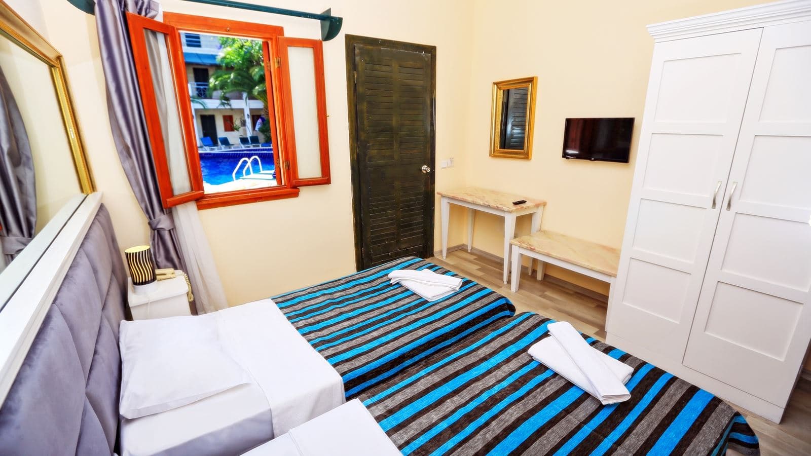 rooms-standart-room