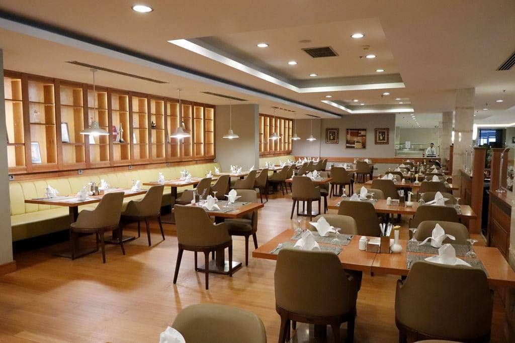 restaurants-oasis-restaurant