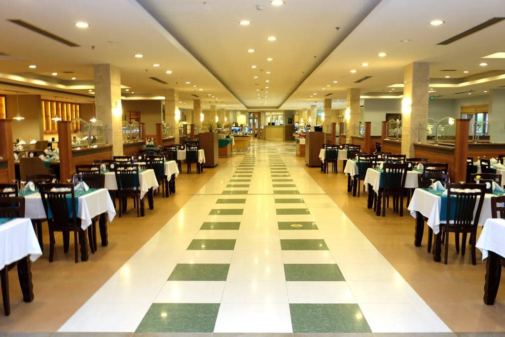 restaurants-oasis-restaurant