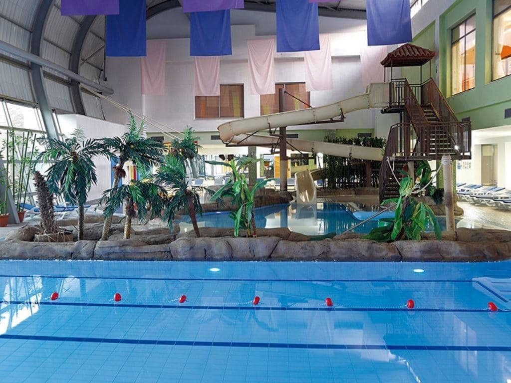 pools-indoor-pool