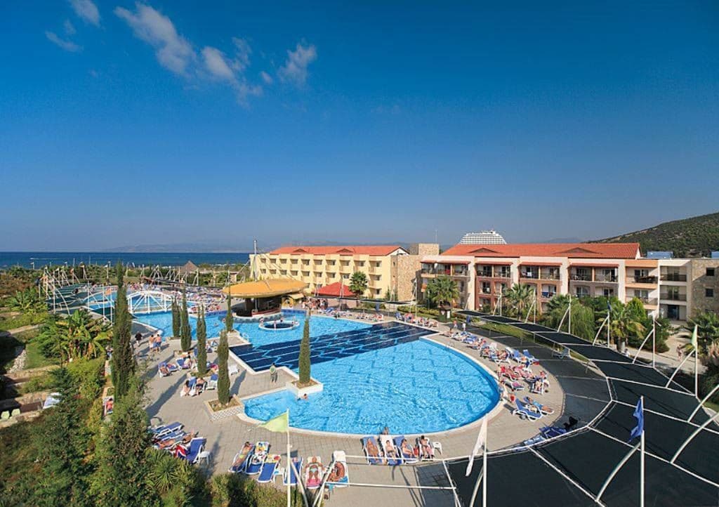 pools-outdoor-pool