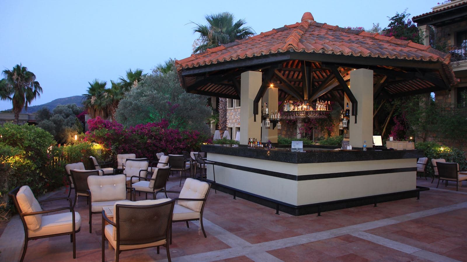bars-havuz-bar