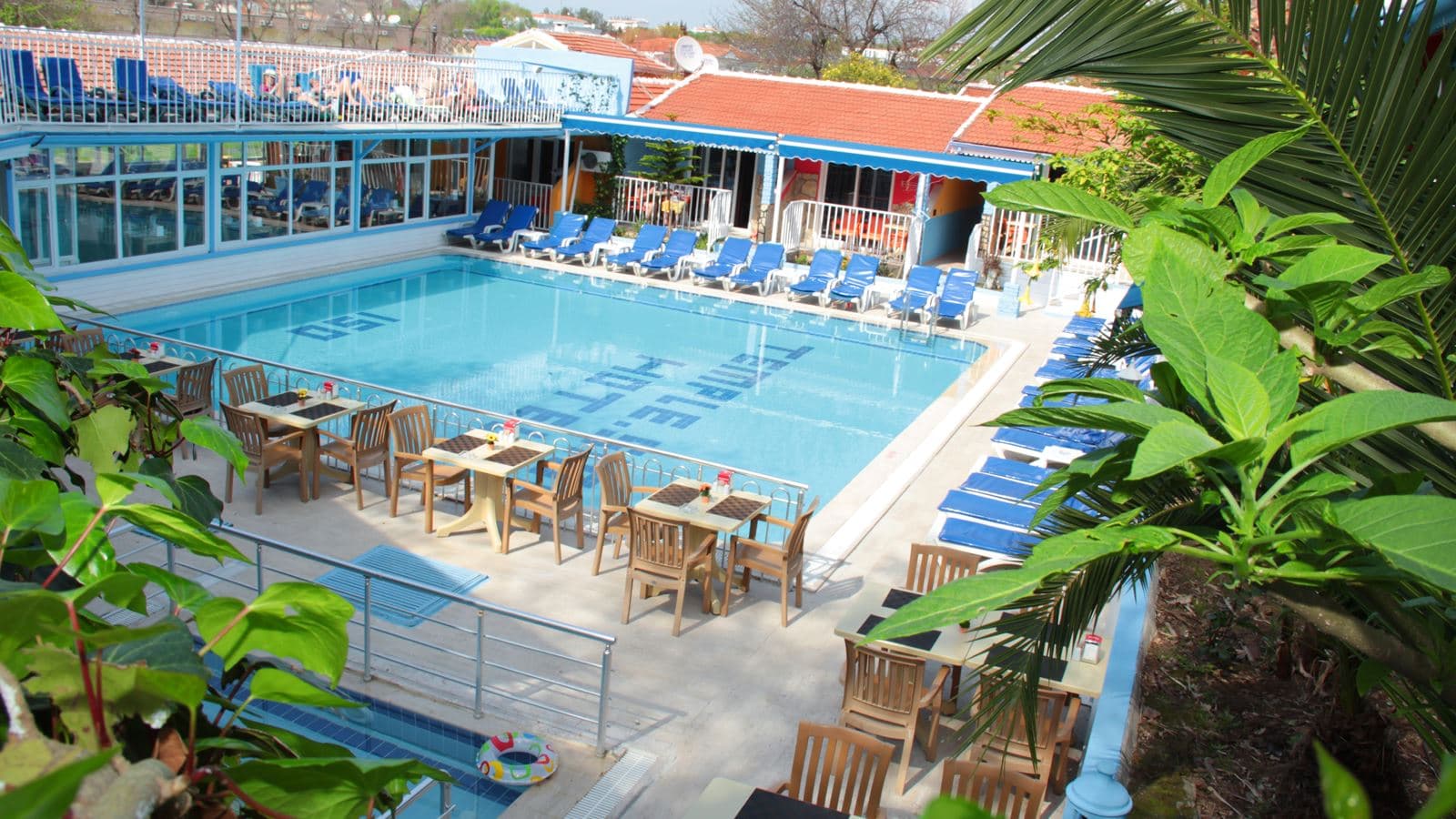 pools-outdoor-pool