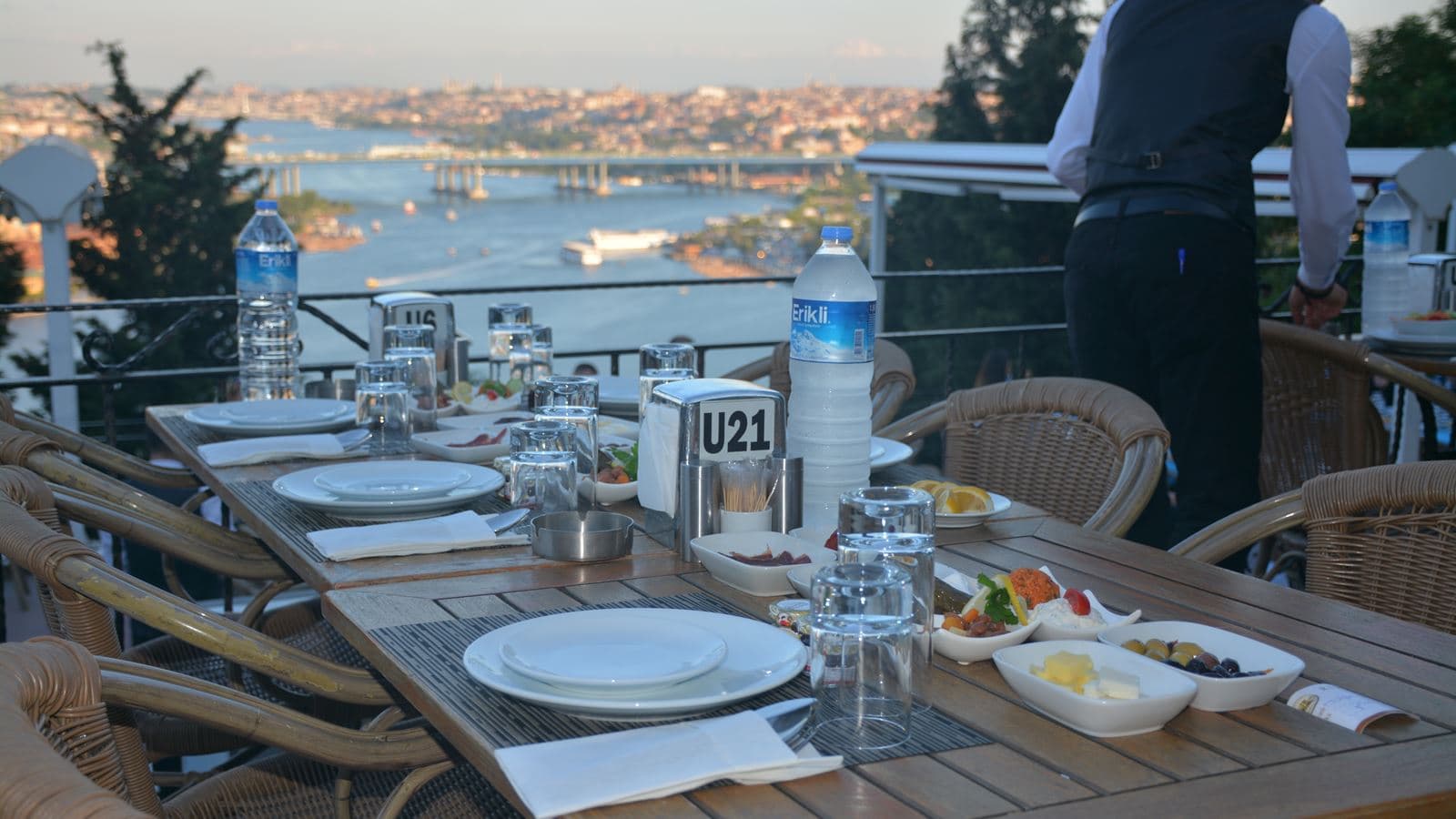 restaurants-restaurants