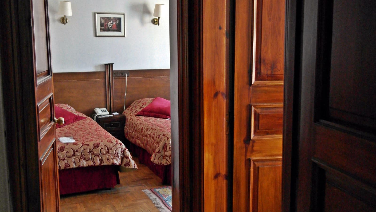 rooms-triple-economy