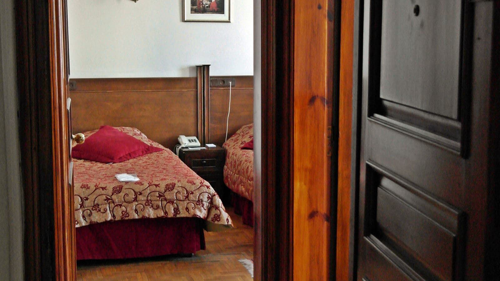 rooms-family-room-standard