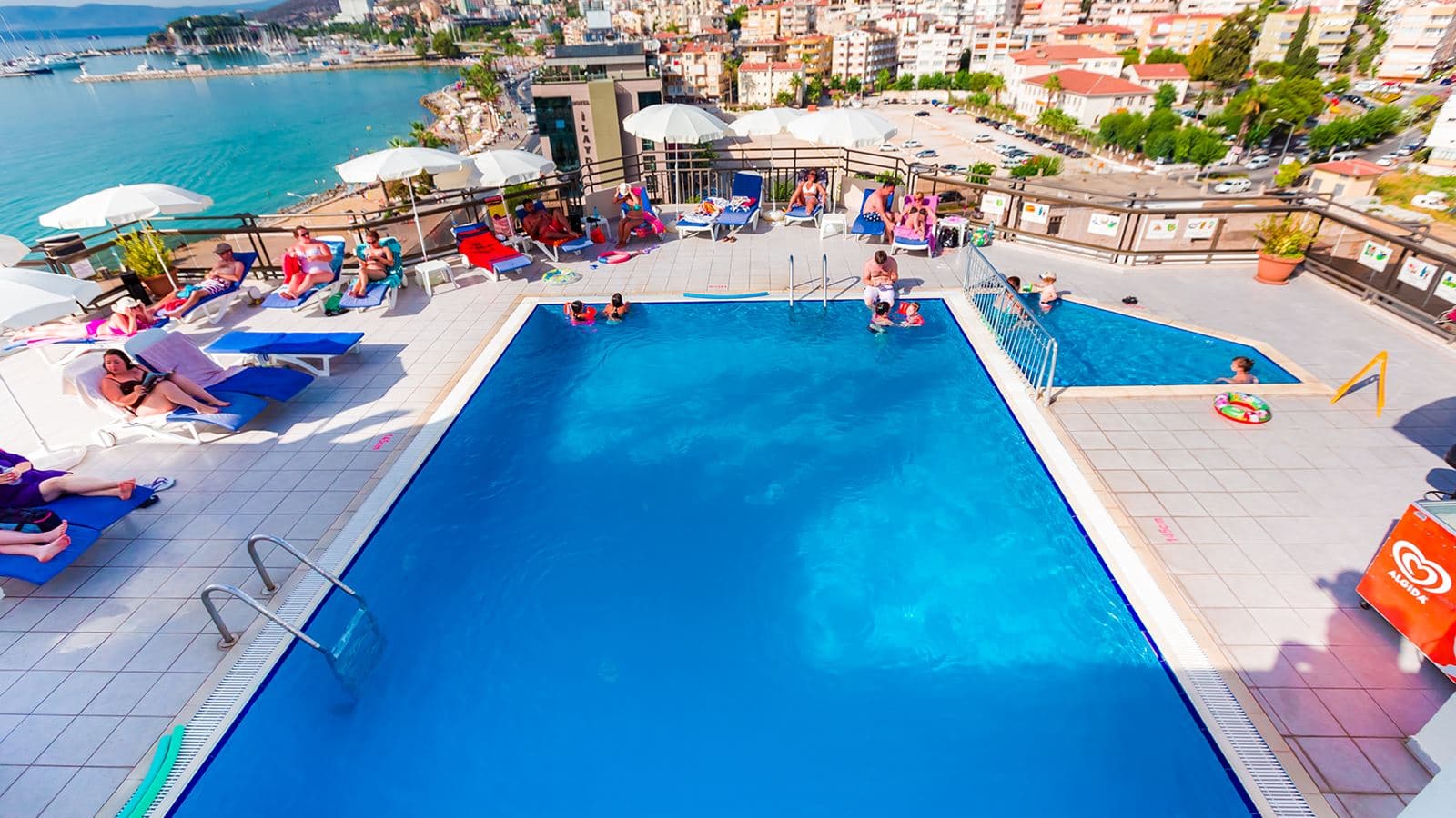 pools-outdoor-pool