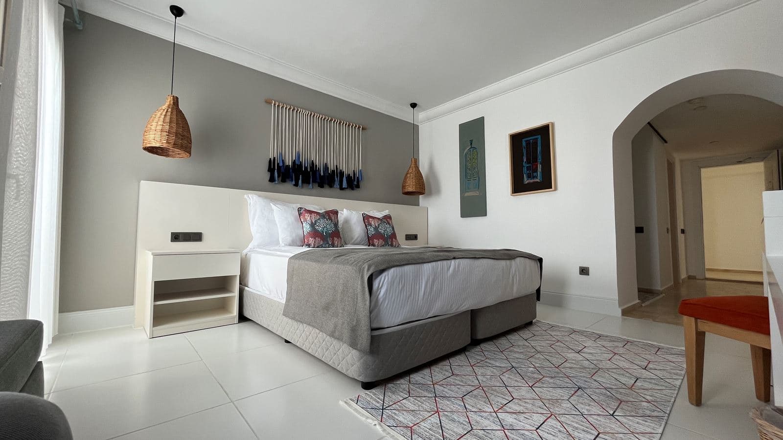 rooms-club-room