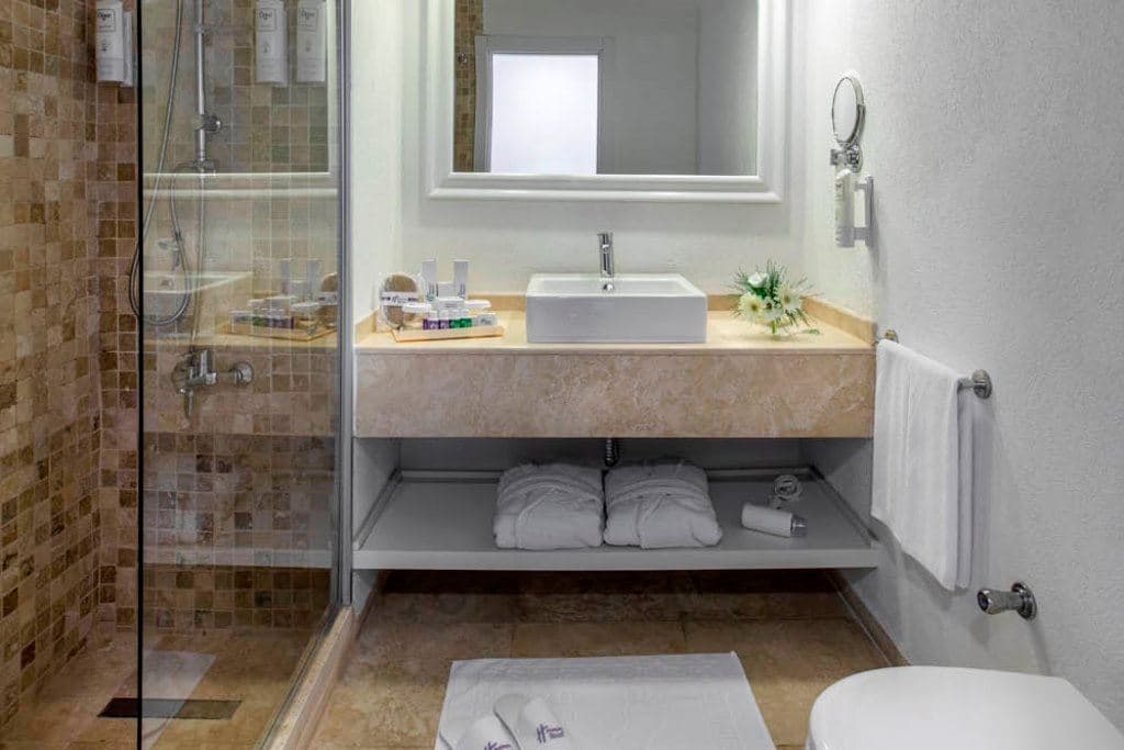 rooms-standard-room