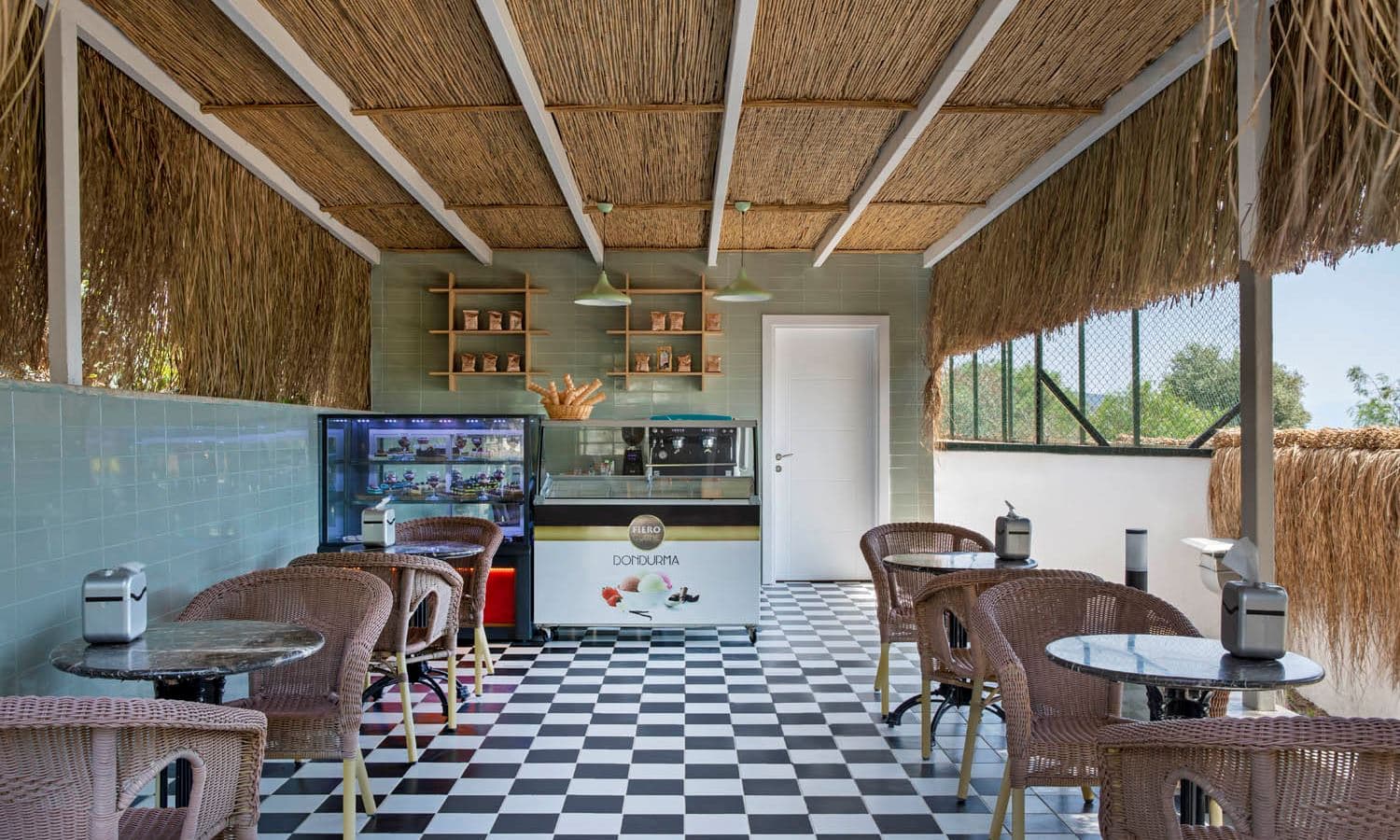 bars-beach-bar