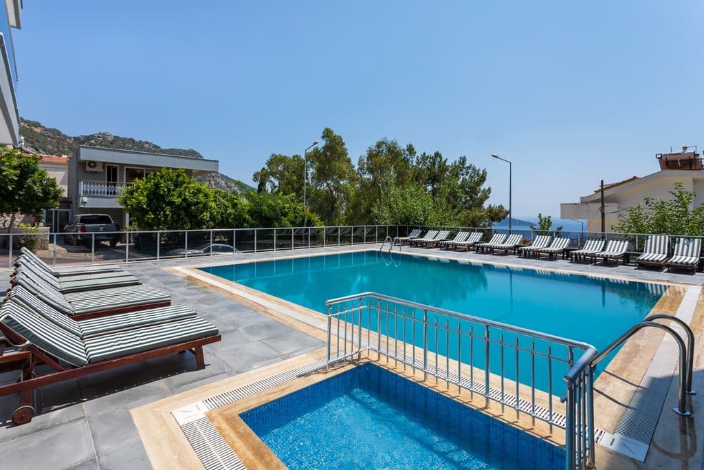 pools-outdoor-pool