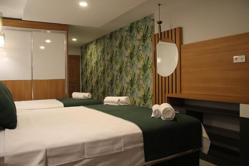 rooms-triple-room