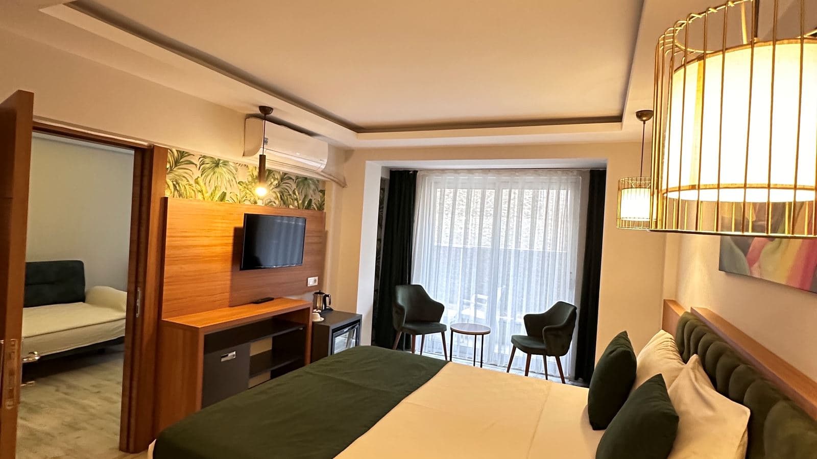 rooms-family-room